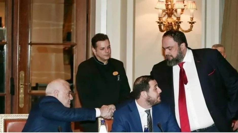 Mαρινάκης σε Μελισσανίδη/"Η δική μου παρουσία προκαλεί αναμνήσεις πολλών ηττών στην ΑΕΚ!"
