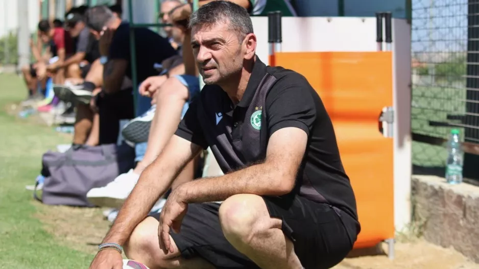 Ομόνοια/Υπό το βλέμμα του Αχιλλέα!