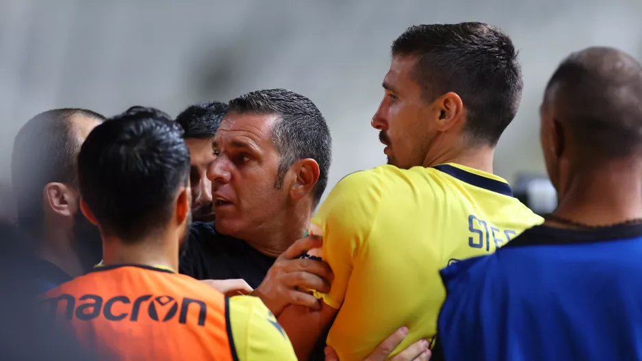 Αποκλεισμός... σε Μάριο και Άγγελο 
