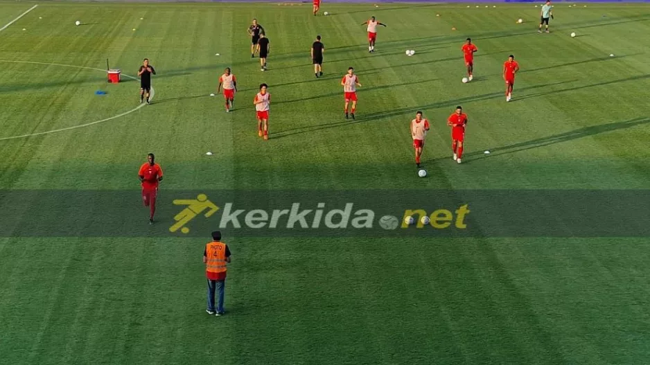 Η εντεκάδα της Νέας Σαλαμίνας