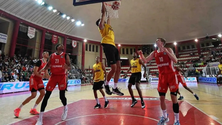 Η ΑΕΚ γνώρισε την ήττα από την Μπάγερν