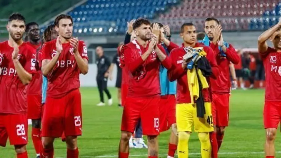 (Αντίπαλος Απόλλων) Νίκησε 18-0!!