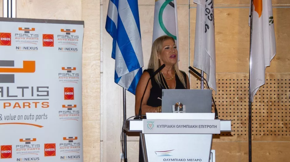 Στη διάσκεψη Τύπου της Κυπριακής Ομοσπονδίας Αυτοκινήτου η Κάλλη Χατζηιωσήφ