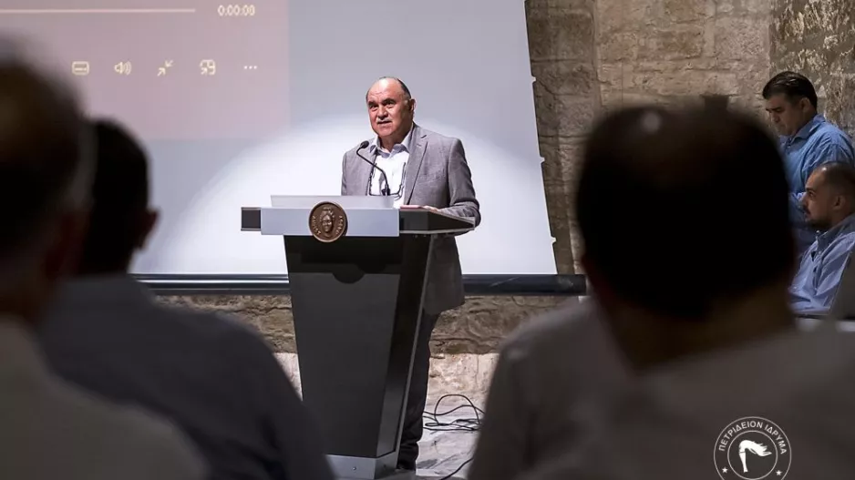 Στο 5ο Αθλητικό Συμπόσιο του "Πετρίδειου" Πρόεδρος και Γενική Διευθύντρια του ΚΟΑ