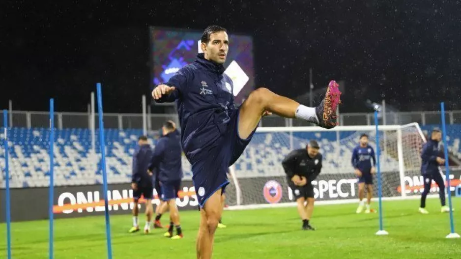 ΜΟΝΟ με μάσκα!