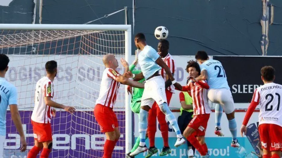2-0 και 0-0
