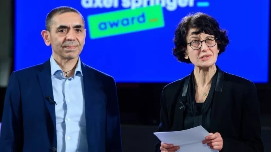 BioNTech: Τα εμβόλια για τη θεραπεία του καρκίνου ίσως να είναι διαθέσιμα μέχρι το 2030