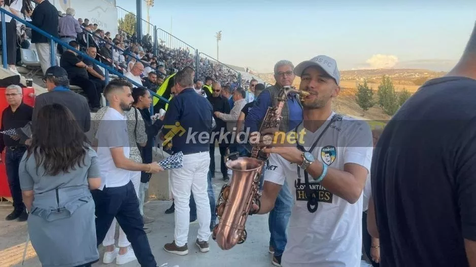Με σαξόφωνο στη Δυτική και… ''Freed From Desire'' (βίντεο)