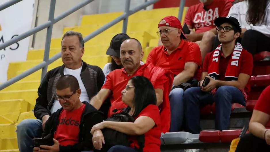 "Να προμηθευτείτε τα εισιτήρια σας διαδικτυακά"