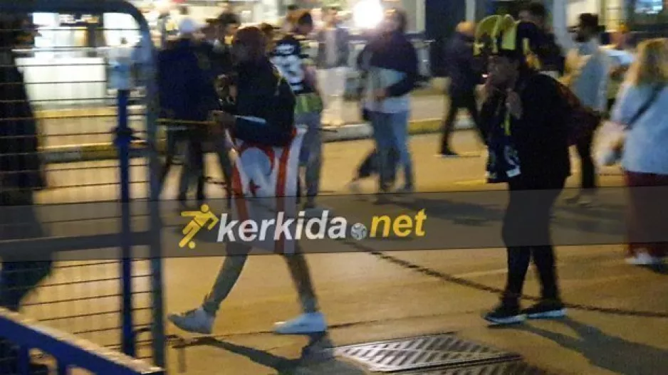 Άλλη μια πρόκληση/Με σημαία του ψευδοκράτους στο γήπεδο