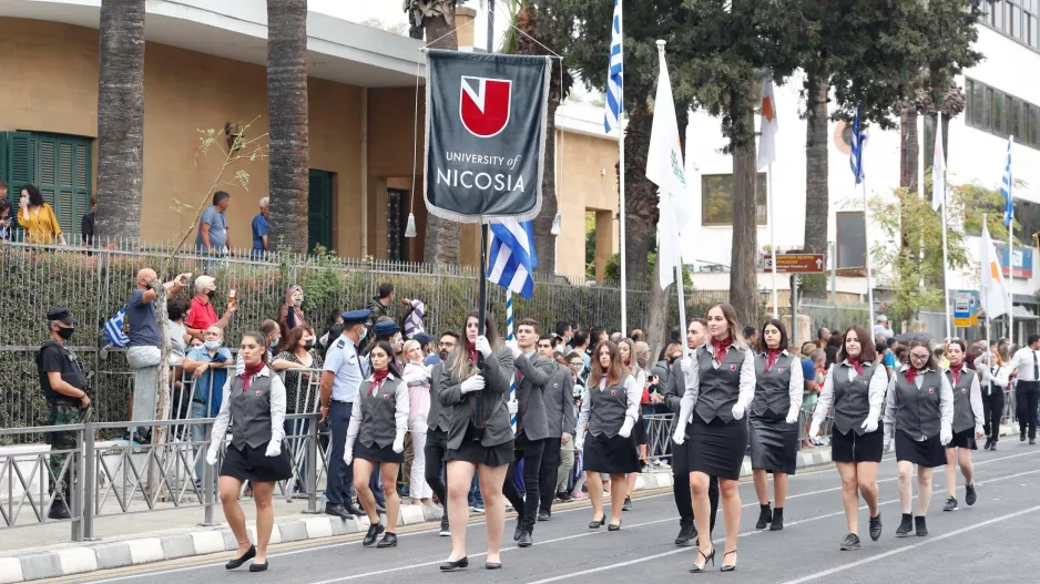 Στην παρέλαση με το Πανεπιστήμιο Λευκωσίας