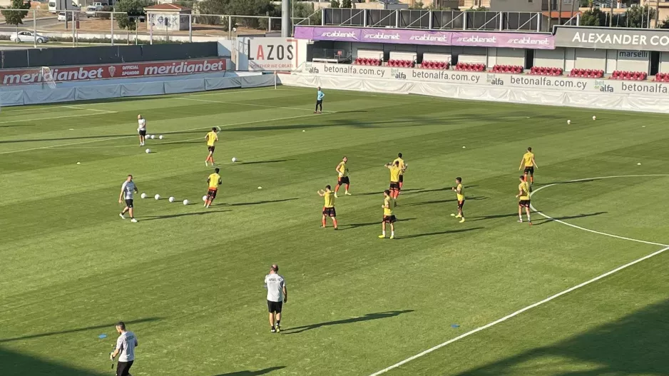 Οι 11 του Βλάνταν με Μπούμπα, Σαρφό και Βιγιαφάνιες
