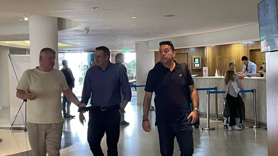 Ντουμπόφ με Χάρη και Πλουτή…