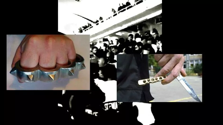 Στα χέρια του Ιρανού...σιδερογροθιά με ενσωματωμένο μαχαίρι!