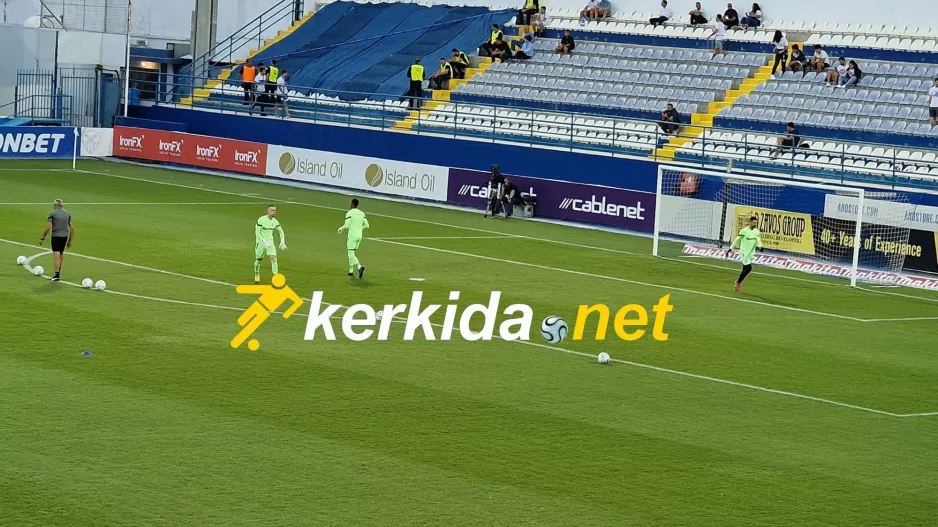 Η εντεκάδα του Απόλλωνα με Ρομπέρζ
