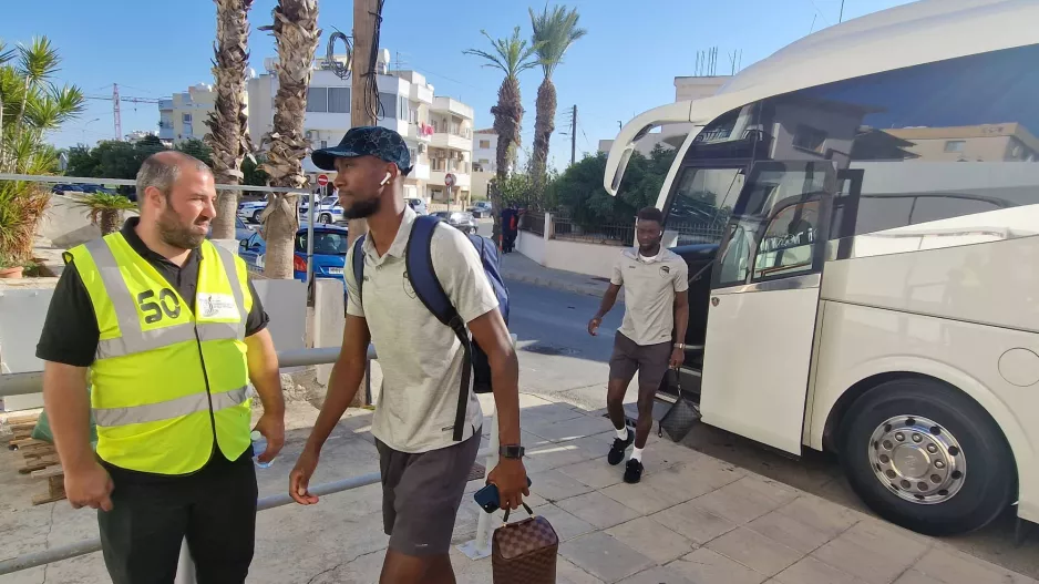 Η άφιξη της Πάφος FC στο "Αμμόχωστος-Επιστροφή" (φώτος)
