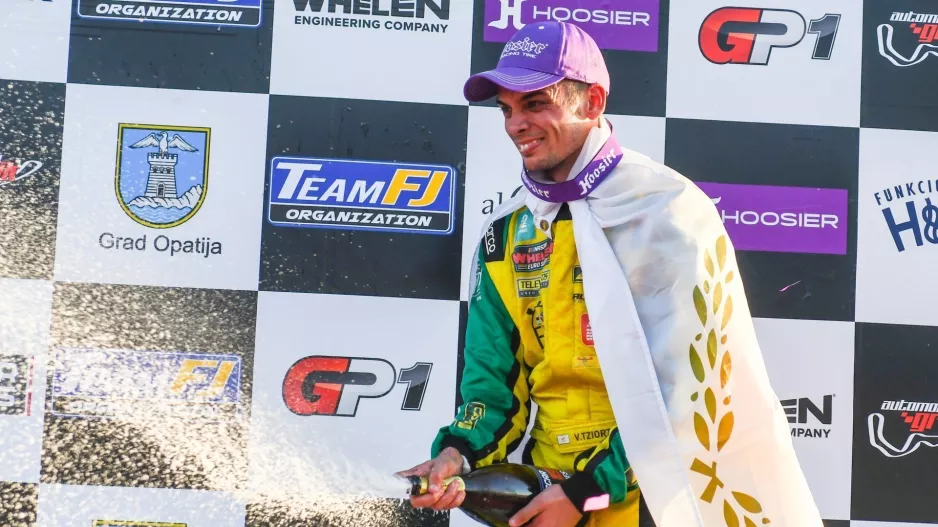 Τρίτος στο Πανευρωπαϊκό Πρωτάθλημα NASCAR ο Τζιωρτζής!