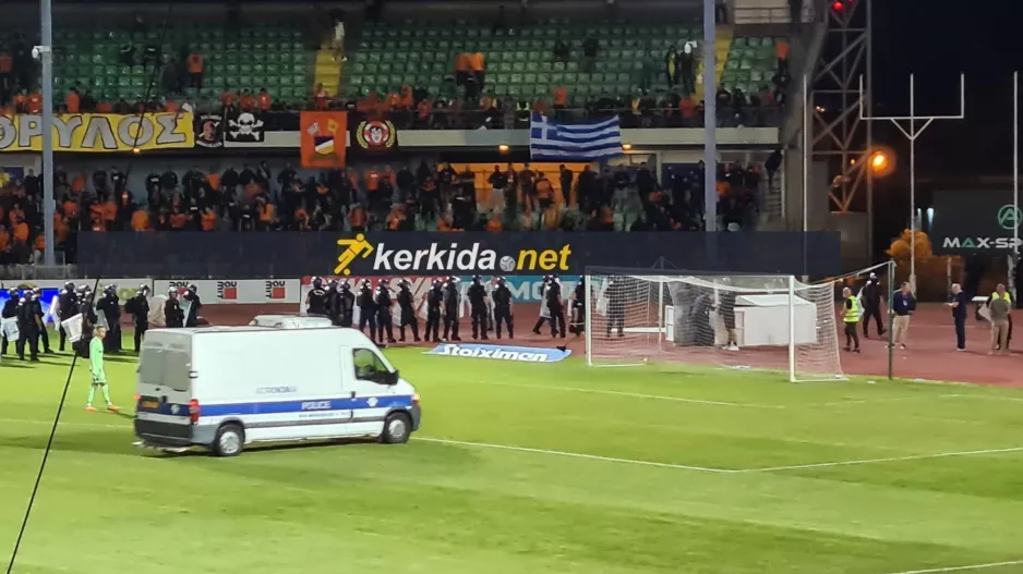 Για όνομα του Θεού!