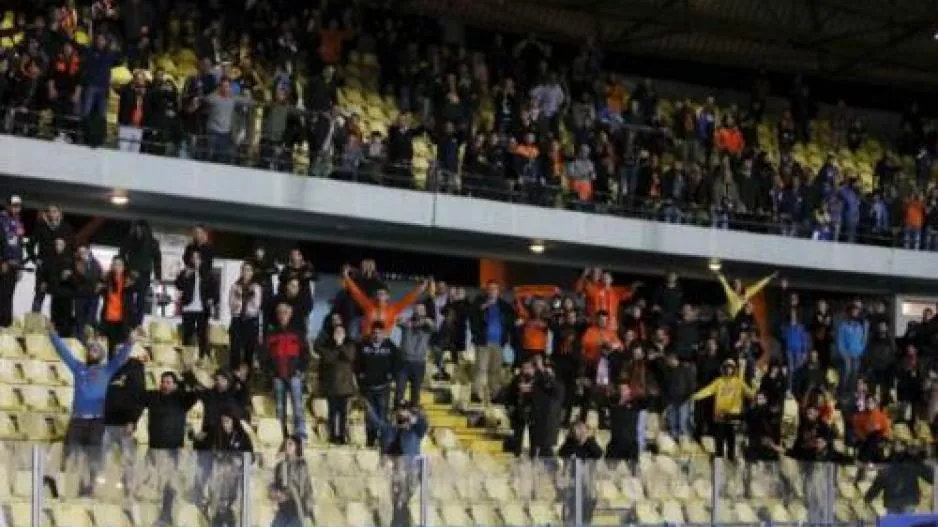 ΑΠΟΕΛ/Προπώληση με Απόλλωνα (Ανακοίνωση)