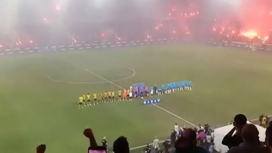 (BINTEO) Ιστορική-καυτή είσοδος στην "Αγιά Σοφιά - OPAP Arena"