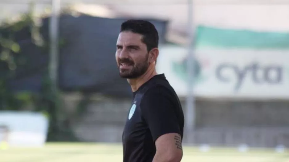 Πανέτοιμος... ο κόουτς/Ομόνοια