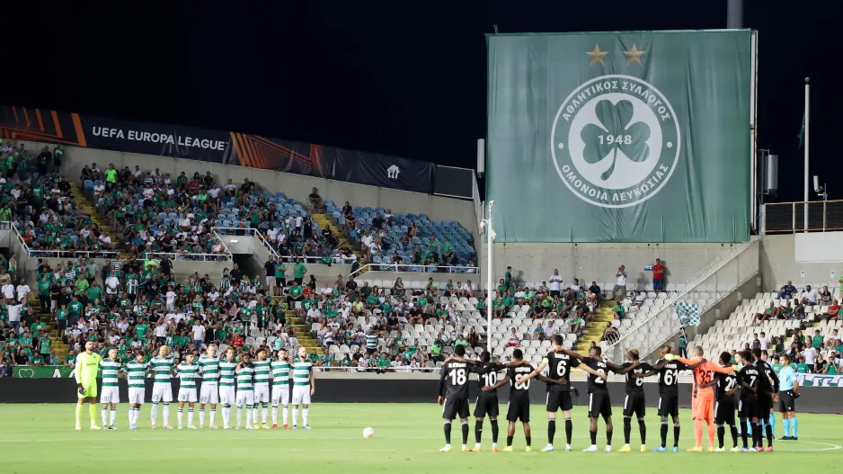 UEFA: Ενός λεπτού σιγή στους αγώνες Ομόνοιας, Απόλλωνα και ΑΕΚ 