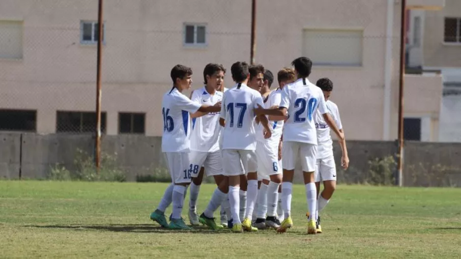 4/4 η ΑΝΟ Κ15