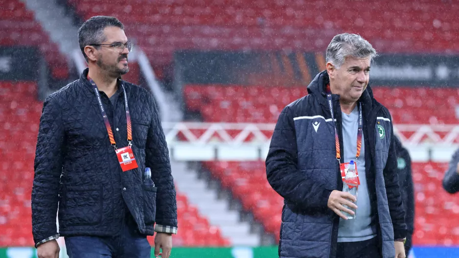 Στον αγ. χώρο του "Old Trafford" ο Στ. Παπασταύρου (φώτο)