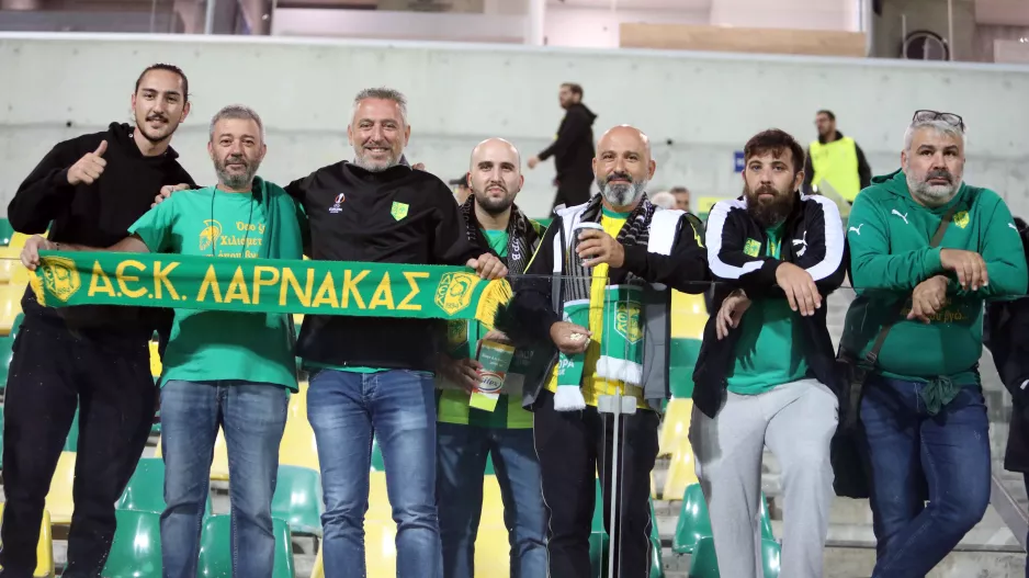 (Φωτορεπορτάζ) Οι ΑΕΚτζήδες στην ΑΡΕΝΑ