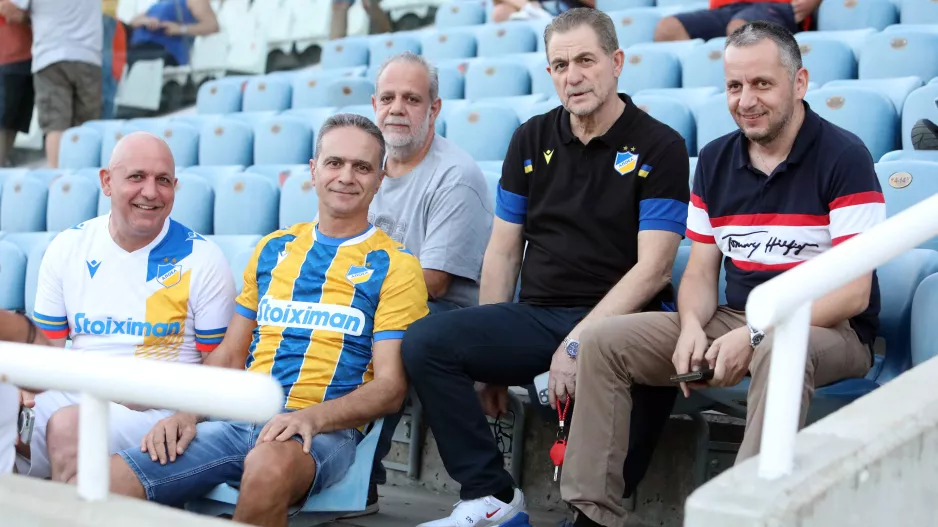 Οι πιστοί... (ΑΠΟΕΛ)