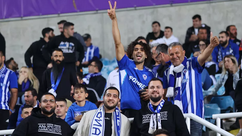 Θέλουν διπλό