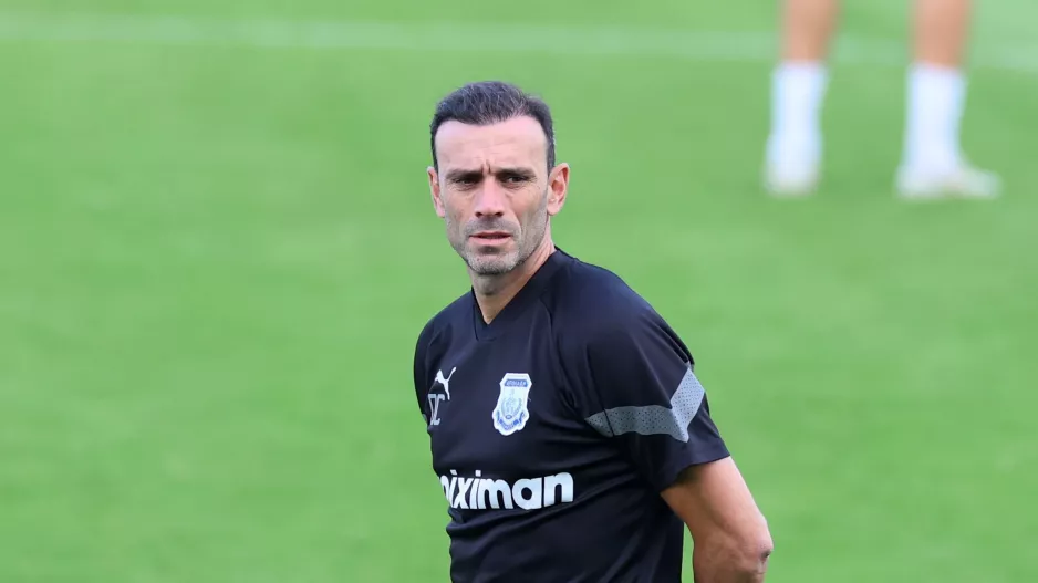 Με... μπλοκάκι ο Καταλά (φώτο)