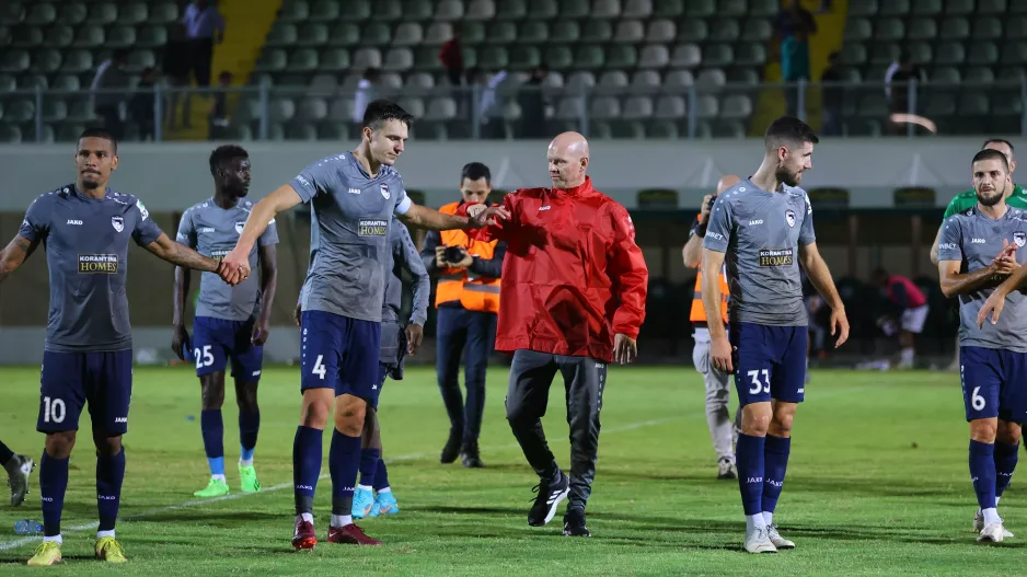 Παίζει... Πάφος Fc 