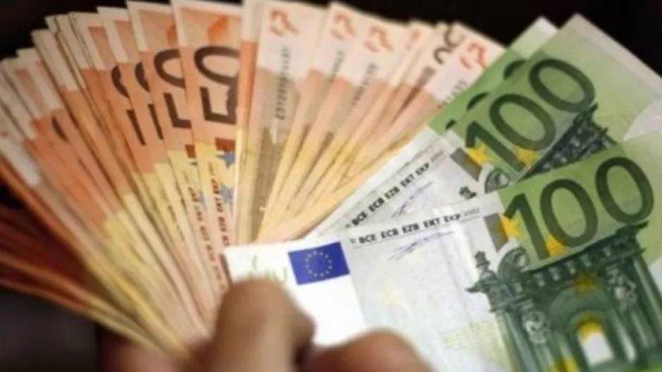 Λεμεσός: Του υποσχέθηκαν να μετατρέψουν τα 50ευρα σε 100ευρα με... σκόνη!