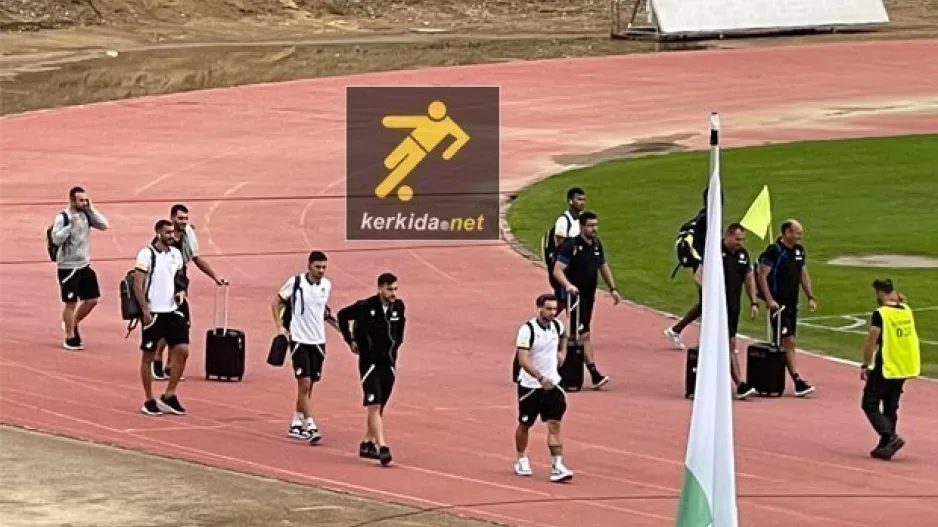 ΦΩΤΟΣ/Στο γήπεδο το ΑΠΟΕΛ