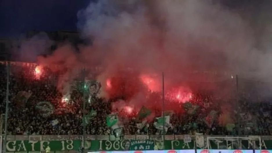 Θύρα 13: «Aντί για γιορτή, θέλουν ποδόσφαιρο μεταξύ συγγενών και φίλων»