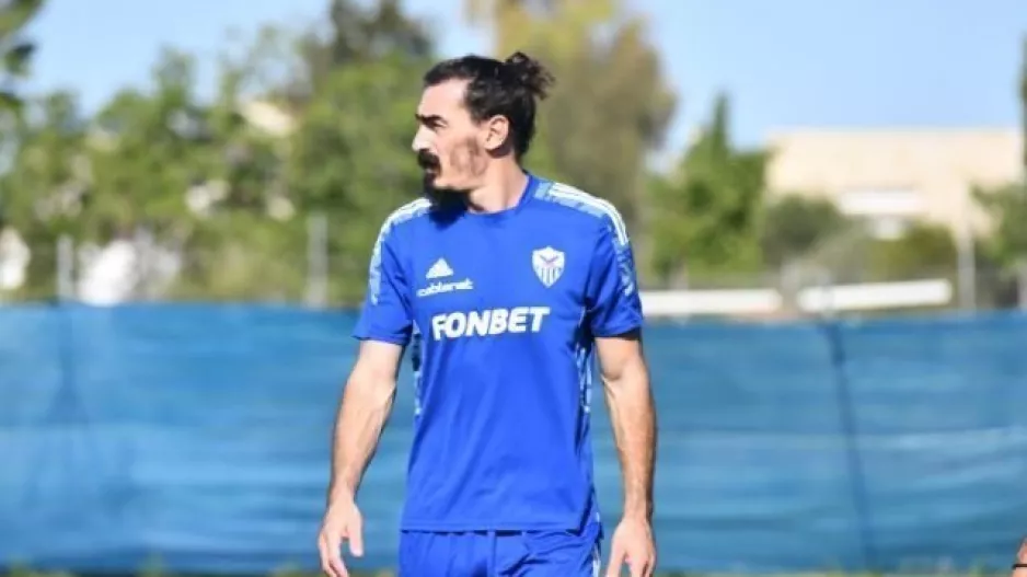 "Ετοιμάζει" Λάζαρο ο Μουνιόθ