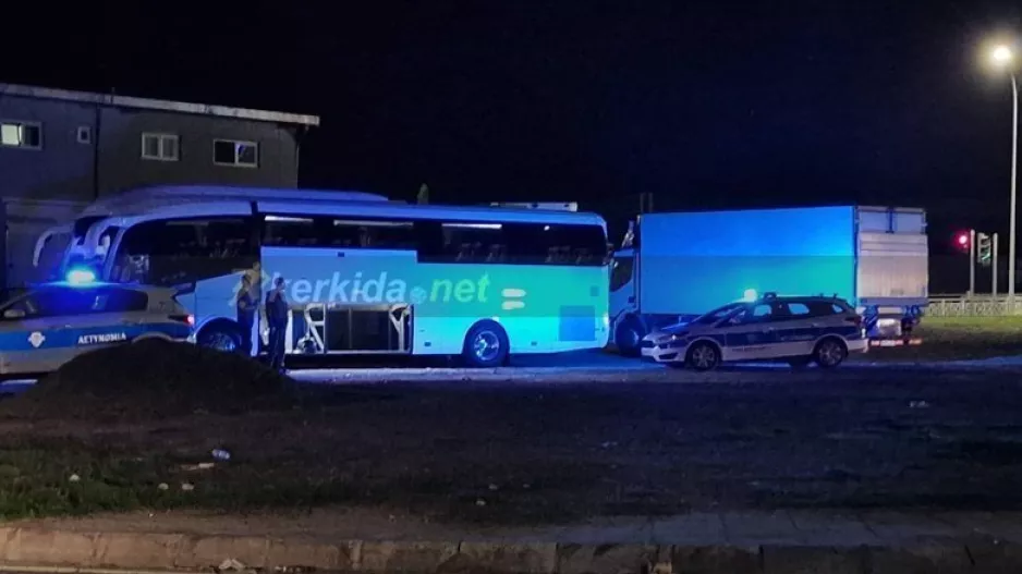 (UPD) Πάφος: Ζημιές στο λεωφορείο, ήρθε άλλο και μεταφέρει την ομάδα στην "βάση" της