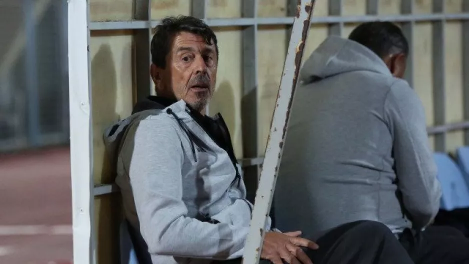 Σε δύσκολη θέση
