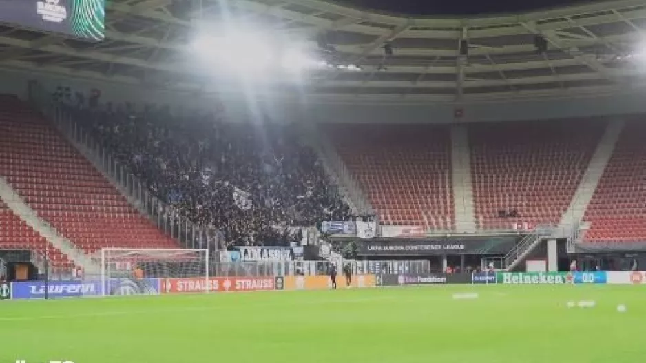 "Απολλωνάρα πολύ σε αγαπώ" οι "Φυγάδες" στο AFAS Stadion (βίντεο)