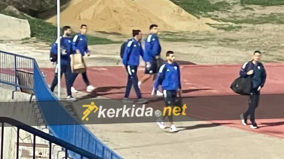 ΦΩΤΟΣ/Στο γήπεδο η Ανόρθωση