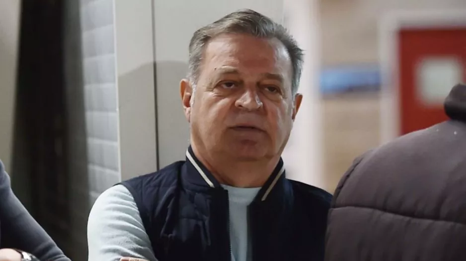 Πρόδρομος/ "Τακτοποιημένοι οικονομικά. Λαικούρες τα διάφορα"