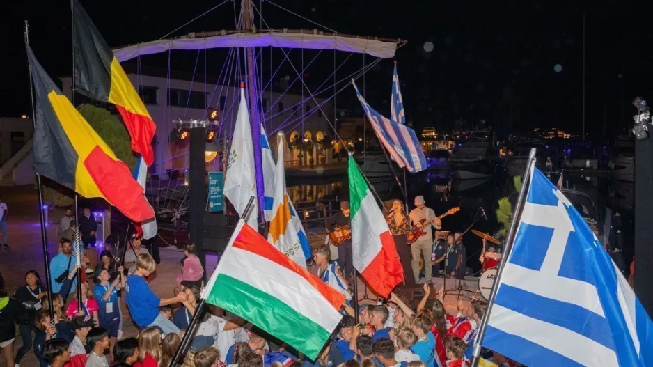 Πραγματοποιήθηκε η τελετή έναρξης του Παγκοσμίου Πρωταθλήματος Ιστιοσανίδας