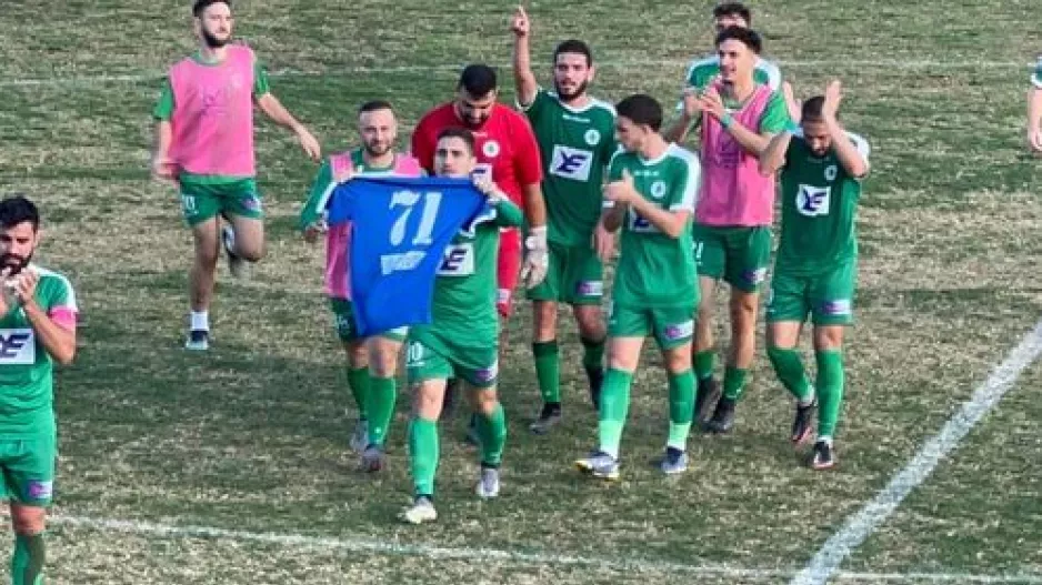Γκολ και αφιέρωση στον Θανάση