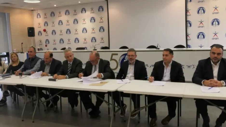 Aπόλλων/"Όλα τώρα αρχίζουν -  Θα παίζουν μπάλα και οι χιλιάδες οπαδοί!"