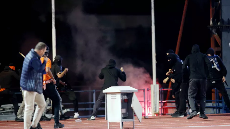 (Απόλλων-ΑΠΟΕΛ) Σε δίκη οι 5 που συνελήφθησαν/Ακύρωση Κ.Φ