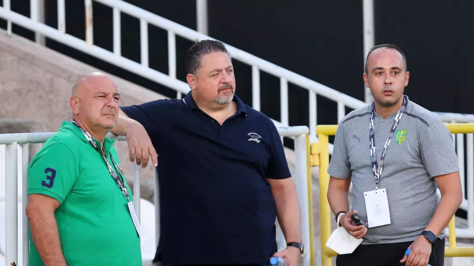 ΑΕΚ: "Έριξαν μέσα μολότοφ, ομάδα 30-40 ατόμων ούτω καλούμενοι οργανωμένοι φιλάθλοι"