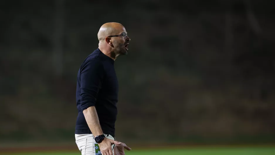 Πανό με... "Badia Out" (φώτο)