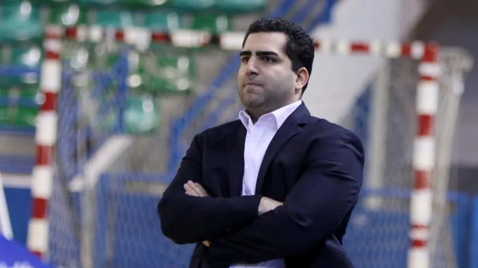 ΝΕΟ με Χάτι Ελ Χατζ