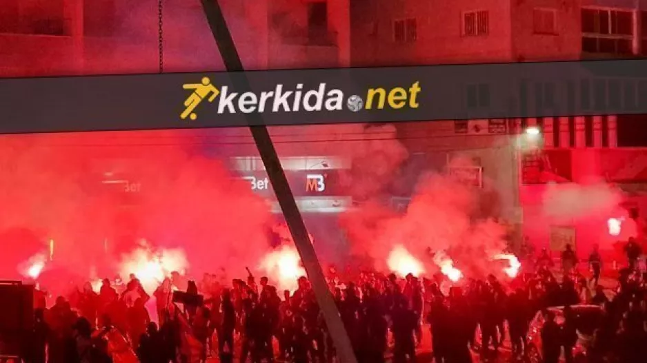 ΒΙΝΤΕΟ/ΦΩΤΟΣ: "Χαμό" έξω από το Τσίρειο η Θύρα 1